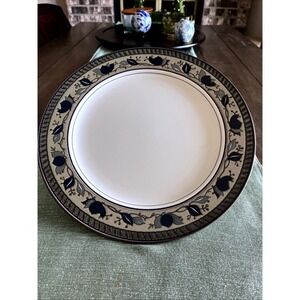 Mikasa Intaglio ARABELLA Round Serving Plate 12.5"